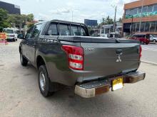 https://riyasewana.com/uploads/mitsubishi-l-200-317363824201.jpg