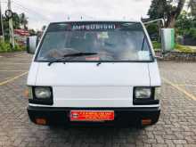 Mitsubishi L300 1983 Van