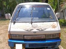 Mitsubishi L300 1992 Van
