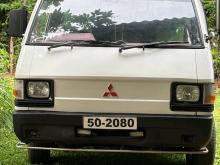 Mitsubishi L300 1985 Van