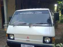 Mitsubishi L300 1982 Van