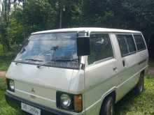 Mitsubishi L300 1982 Van