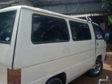 https://riyasewana.com/uploads/mitsubishi-l-300-1983-158235312292.jpg