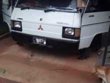 Mitsubishi L300 1984 Van