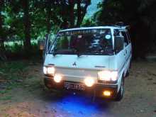 Mitsubishi L300 1984 Van