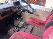 https://riyasewana.com/uploads/mitsubishi-l-300-1984-911362712223.jpg