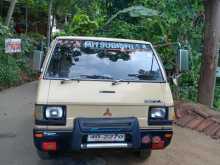 Mitsubishi L300 1987 Van