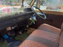 https://riyasewana.com/uploads/mitsubishi-l-300-1987-1518213212961.jpg