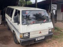 Mitsubishi L300 1988 Van
