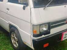 Mitsubishi L300 1979 Van