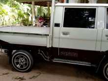 https://riyasewana.com/uploads/mitsubishi-l-300-211558054542.jpg