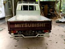 https://riyasewana.com/uploads/mitsubishi-l-300-211559546484.jpg