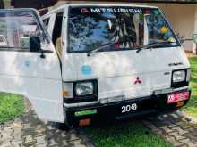 Mitsubishi L300 1983 Van