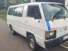 Mitsubishi L300 1985 Van