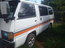 Mitsubishi L300 1982 Van