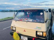 Mitsubishi L300 1988 Van