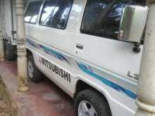 Mitsubishi L300 1981 Van