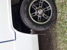 https://riyasewana.com/uploads/mitsubishi-l-300-24632116026.jpg