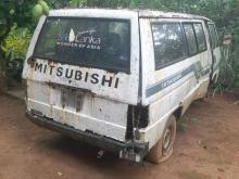 Mitsubishi L300 1982 Van
