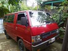 Mitsubishi L300 1986 Van