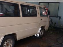 Mitsubishi L300 1981 Van