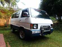 Mitsubishi L300 1980 Van