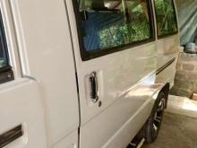 https://riyasewana.com/uploads/mitsubishi-l-300-51934296825.jpg