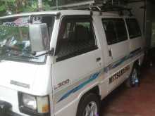 Mitsubishi L300 1981 Van