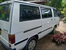Mitsubishi L300 1983 Van