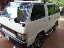 Mitsubishi L300 1982 Van