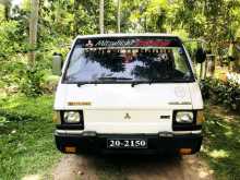 Mitsubishi L300 1987 Van