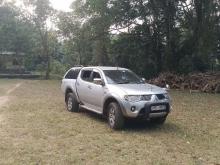 https://riyasewana.com/uploads/mitsubishi-l200-151249126985.jpg