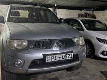 https://riyasewana.com/uploads/mitsubishi-l200-1820523522403.jpg
