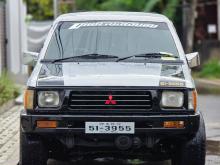 Mitsubishi L200 1990 Pickup