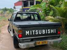https://riyasewana.com/uploads/mitsubishi-l200-1987-196465312343.jpg
