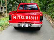 https://riyasewana.com/uploads/mitsubishi-l200-1992-2922140212014.jpg