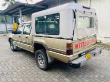 https://riyasewana.com/uploads/mitsubishi-l200-1993-3018193912174.jpg