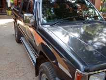https://riyasewana.com/uploads/mitsubishi-l200-1994-132232612122.jpg