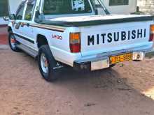 https://riyasewana.com/uploads/mitsubishi-l200-1998-1016125312112.jpg