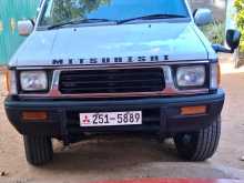 https://riyasewana.com/uploads/mitsubishi-l200-1998-2218383012683.jpg