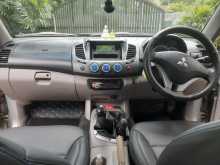 https://riyasewana.com/uploads/mitsubishi-l200-2006-2817462712034.jpg