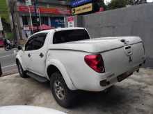 https://riyasewana.com/uploads/mitsubishi-l200-2007-1123221212573.jpg