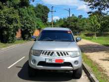 https://riyasewana.com/uploads/mitsubishi-l200-2008-1415401712853.jpg