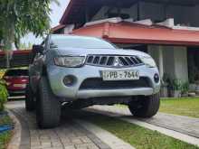 https://riyasewana.com/uploads/mitsubishi-l200-2008-2318211812154.jpg