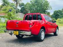 https://riyasewana.com/uploads/mitsubishi-l200-2011-1715435712723.jpg