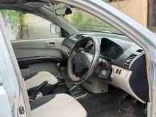 https://riyasewana.com/uploads/mitsubishi-l200-2011-49265212444.jpg