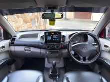 https://riyasewana.com/uploads/mitsubishi-l200-2011-68315712022.jpg