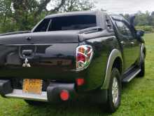 https://riyasewana.com/uploads/mitsubishi-l200-2013-1817574612813.jpg