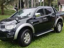 https://riyasewana.com/uploads/mitsubishi-l200-2013-1817574612982.jpg