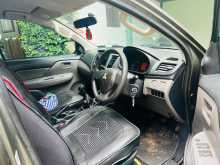 https://riyasewana.com/uploads/mitsubishi-l200-2016-211335112313.jpg